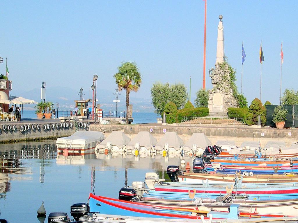 Belvilla By Oyo Enticing With Pool Holiday home Lazise
